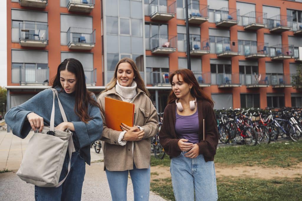 Early Application Strategies 2026: Boost U.S. College Acceptance